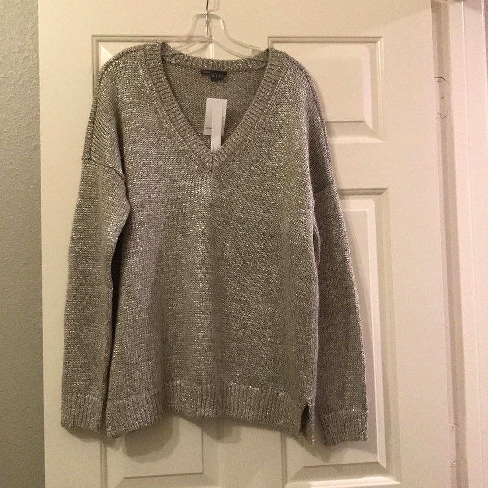 Vince - New w/ Tags - Textured V-Neck Sweater XL